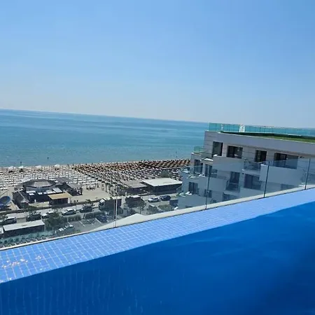 Infinity - Sea Breeze Sauna Jacuzzi Gym 3*